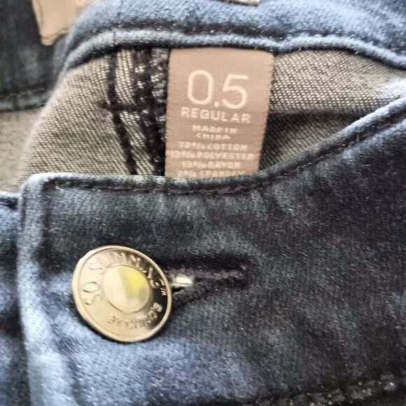 So Slimming by Chico's Stretch Dark Wash Mid Rise Jeans Chico size 0.5 (sz 6) - Picture 6 of 7
